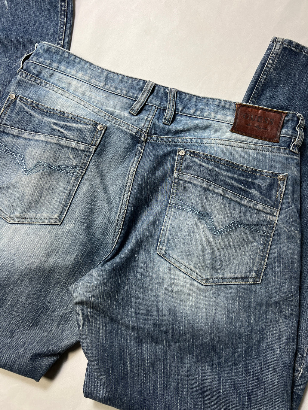 Guess Desmond Relaxed Straight Jeans