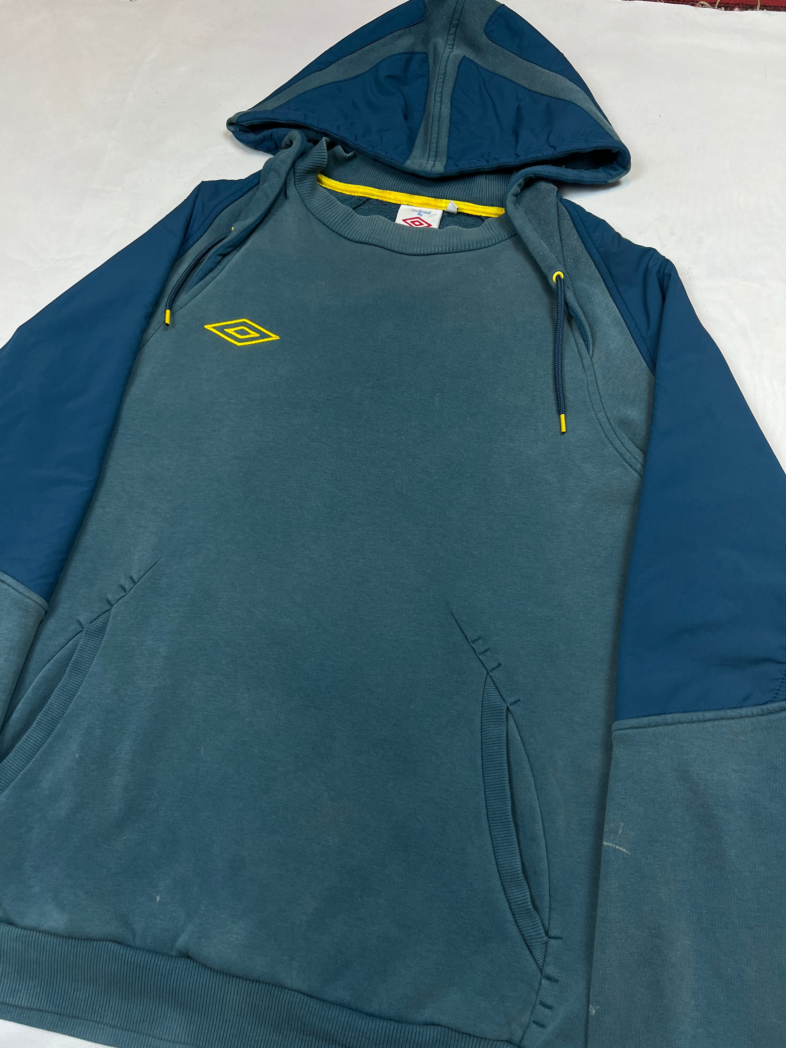 Umbro Two-Tone Pullover Hoodie
