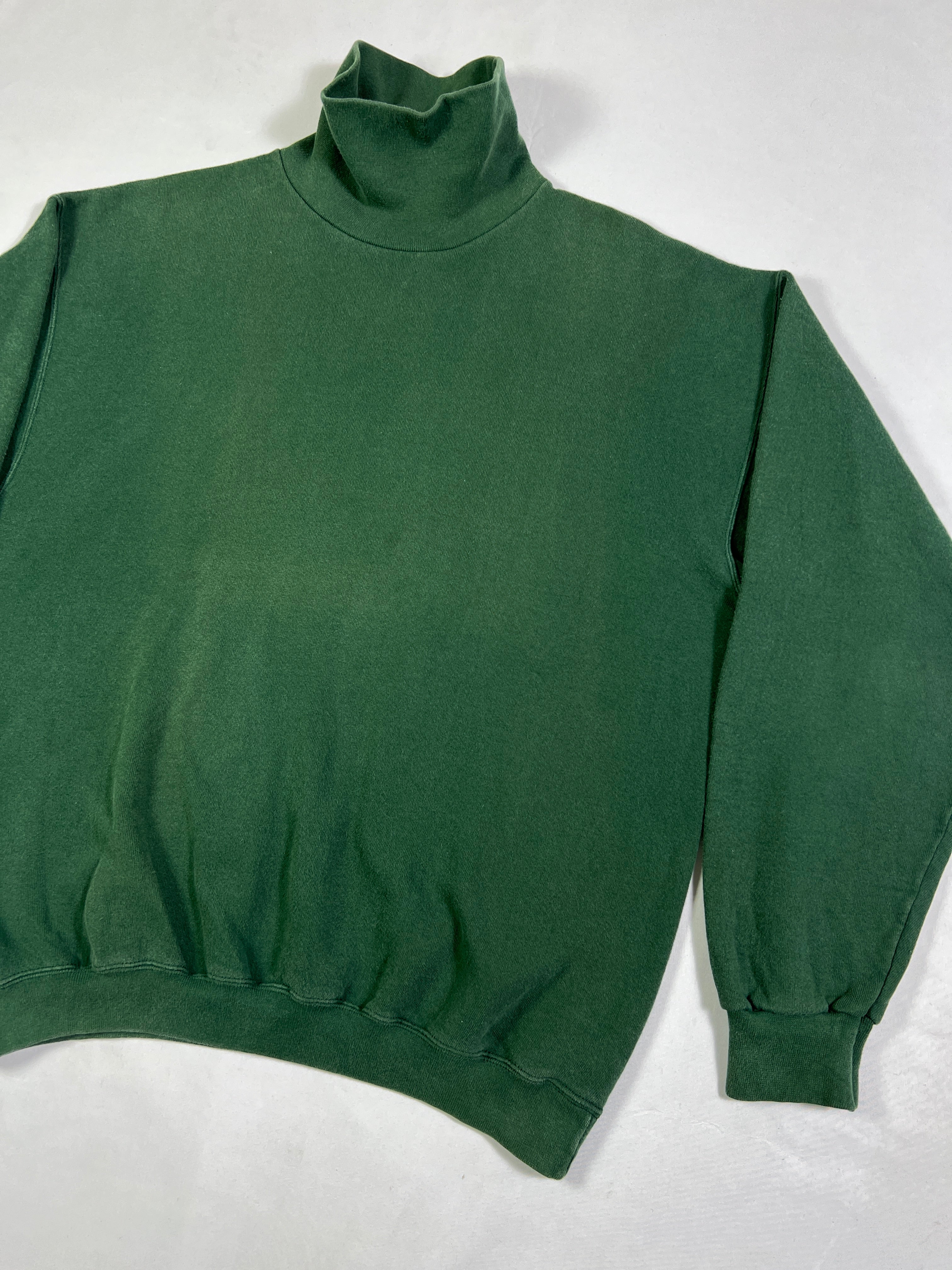 Pluma Turtleneck Sweatshirt