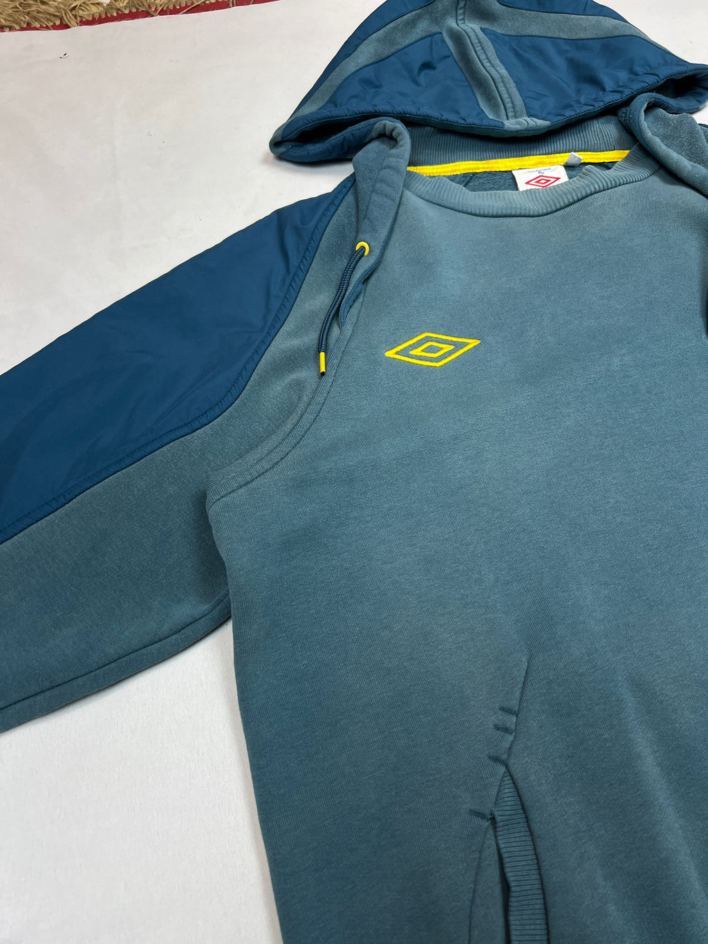 Umbro Two-Tone Pullover Hoodie