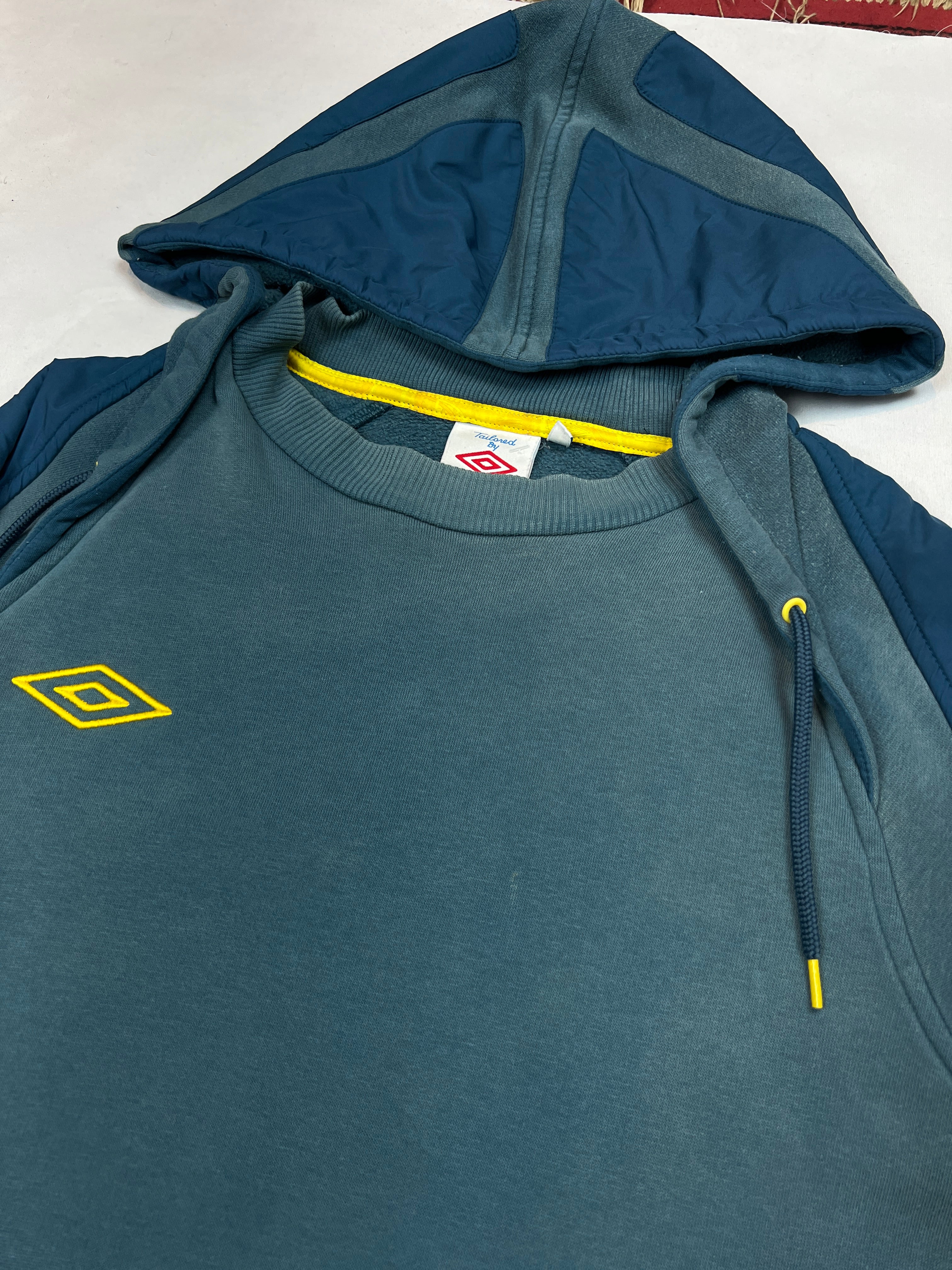 Umbro Two-Tone Pullover Hoodie