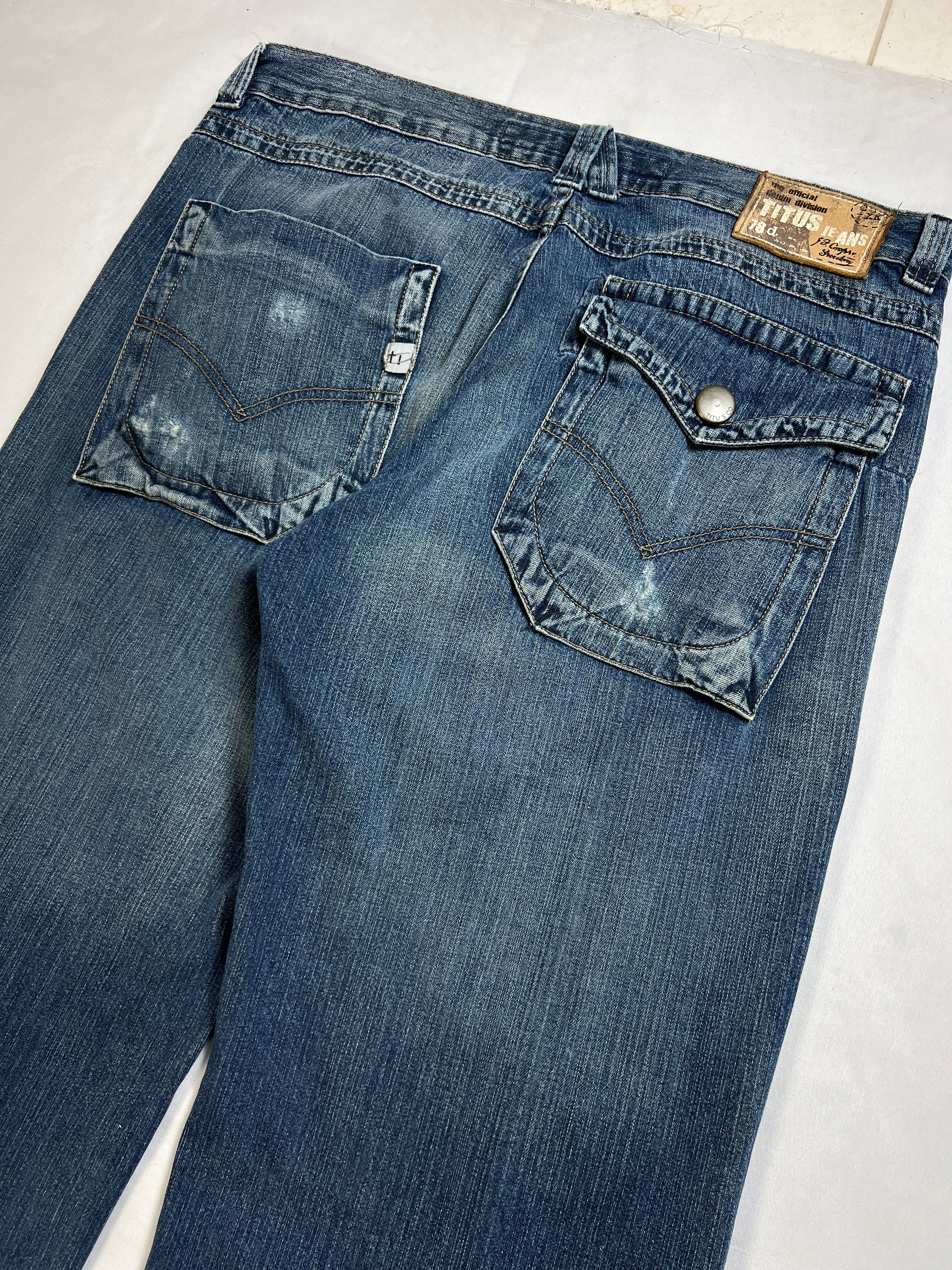 Titus Loose Fit Jeans