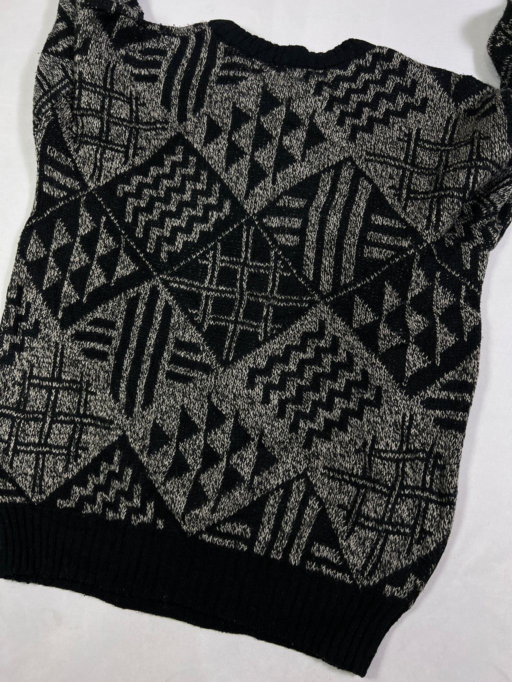 Matt Morgan Geometric Pattern Pullover